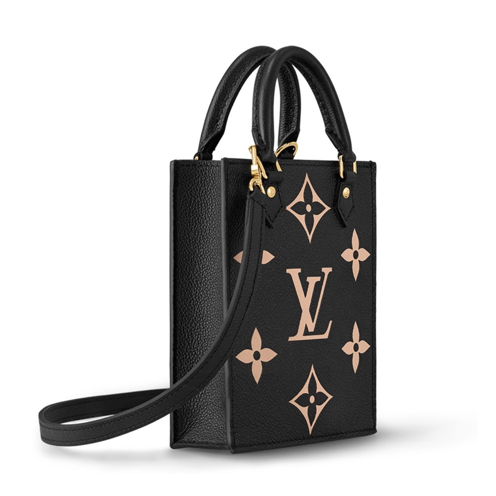 LOUIS VUITTON
Petit Sac Plat Bag